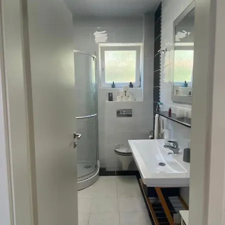 Estera Apartment *